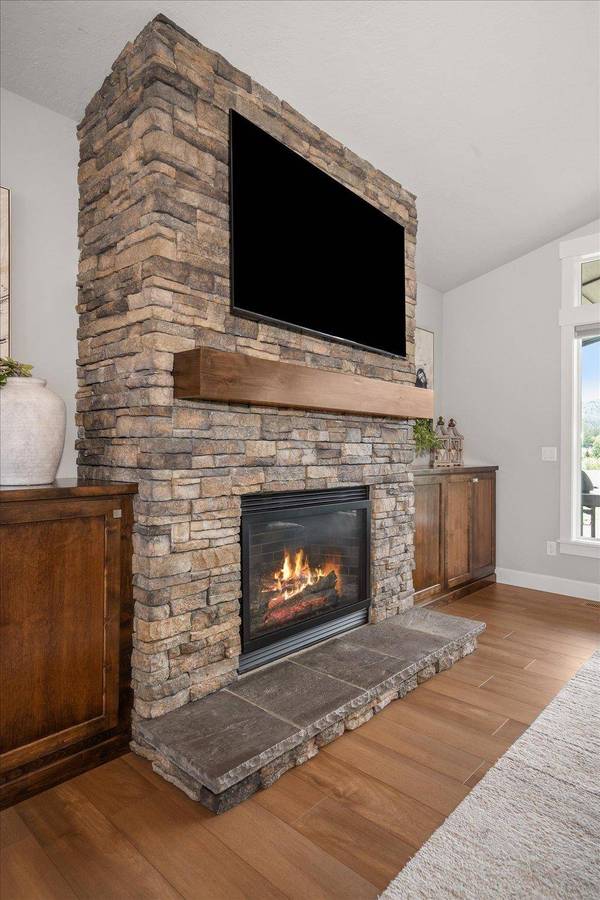 4219 S Bernson Ct, Spokane, WA 99223