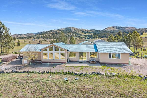 16 Barter Fair Rd, Republic, WA 99166