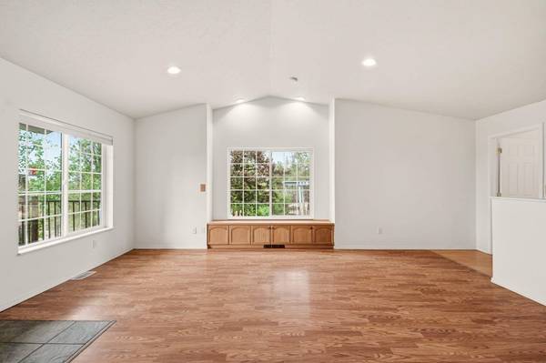 1515 S Deep Creek Ln, Medical Lake, WA 99022