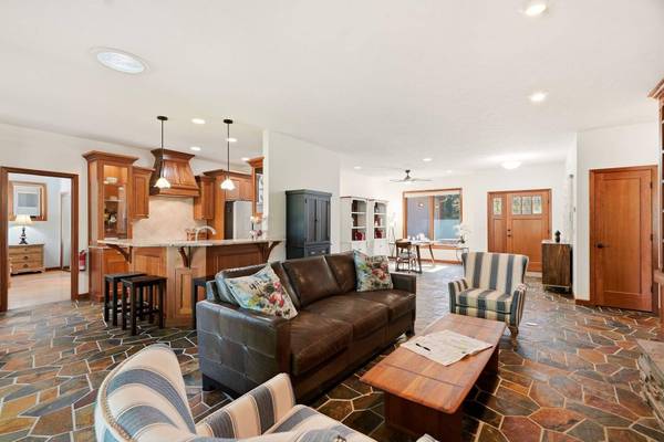406 Hogans WAY, Chewelah, WA 99109