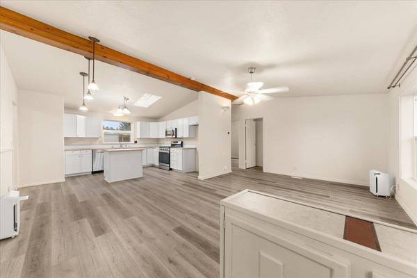 3925 E Farwell Rd ##7, Mead, WA 99021