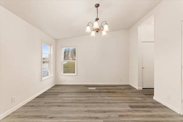 3925 E Farwell Rd ##7, Mead, WA 99021