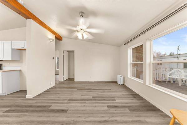 3925 E Farwell Rd ##7, Mead, WA 99021