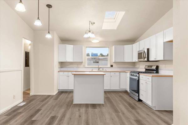 3925 E Farwell Rd ##7, Mead, WA 99021