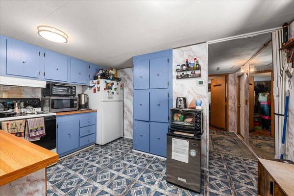 8900 S Mullen Hill Rd #16, Spokane, WA 99224