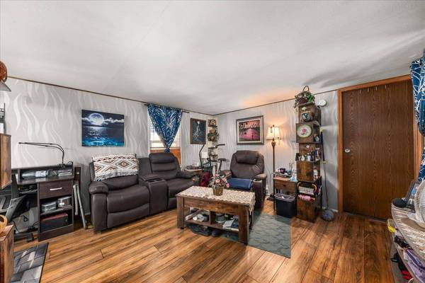8900 S Mullen Hill Rd #16, Spokane, WA 99224