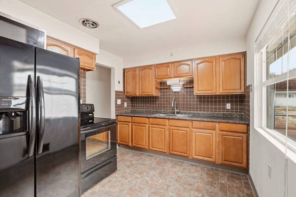 6115 N Cook St, Spokane, WA 99208