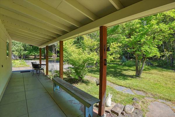 15628 N Little Spokane Dr, Spokane, WA 99208