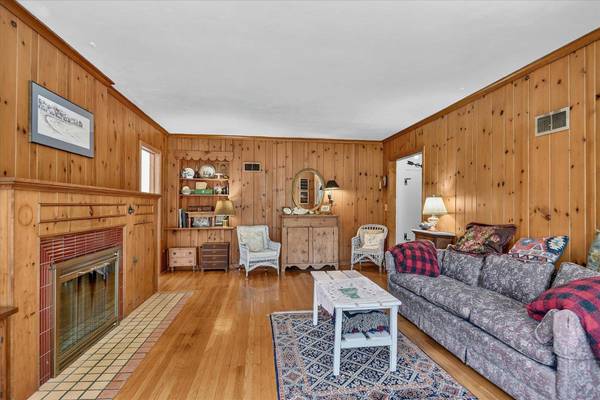 15628 N Little Spokane Dr, Spokane, WA 99208
