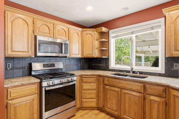 2209 S Steen Rd, Veradale, WA 99037