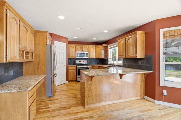 2209 S Steen Rd, Veradale, WA 99037