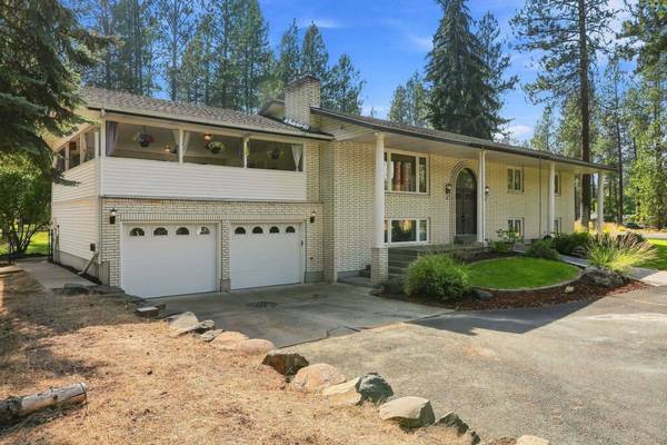 17317 N Saddle Hill Rd, Colbert, WA 99005