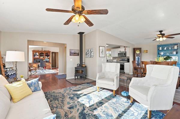 6397 Villier Rd, Nine Mile Falls, WA 99026