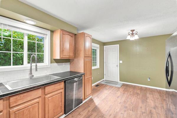 10104 E 13th Ave, Spokane, WA 99206