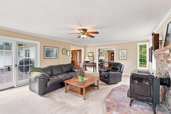 515 E High Dr, Spokane, WA 99203