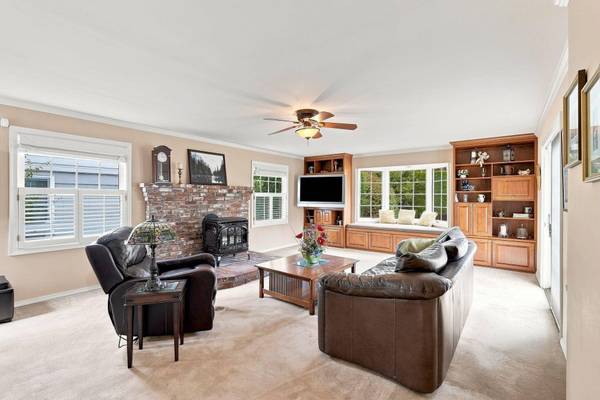 515 E High Dr, Spokane, WA 99203