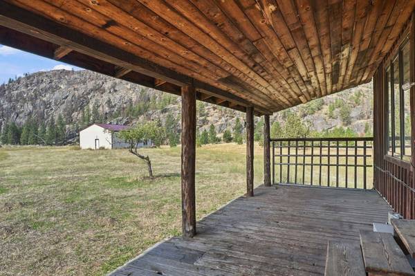 7292 K Hwy 291, Tumtum, WA 99034