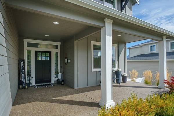 2327 S Fairmont Estates Dr, Greenacres, WA 99016