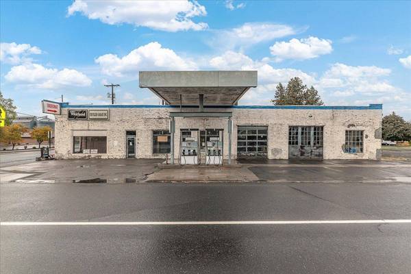 110 E Broadway Ave, Reardan, WA 99029