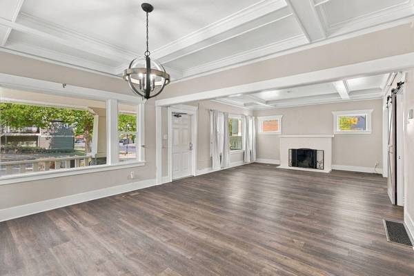 306 College Ave, Cheney, WA 99004