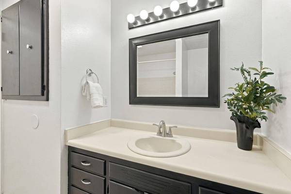 4926 W Fernwood Ct, Spokane, WA 99208