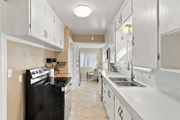 3114 N Sheridan Ct, Spokane, WA 99205