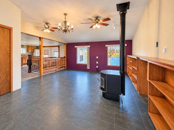 1873 N Sprague Lake Resort Rd, Sprague, WA 99032