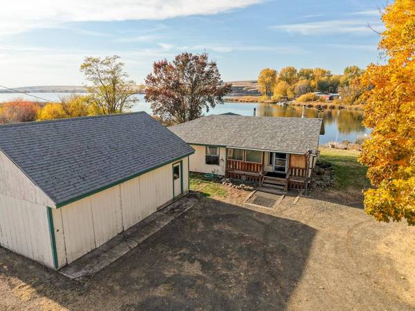 1873 N Sprague Lake Resort Rd
