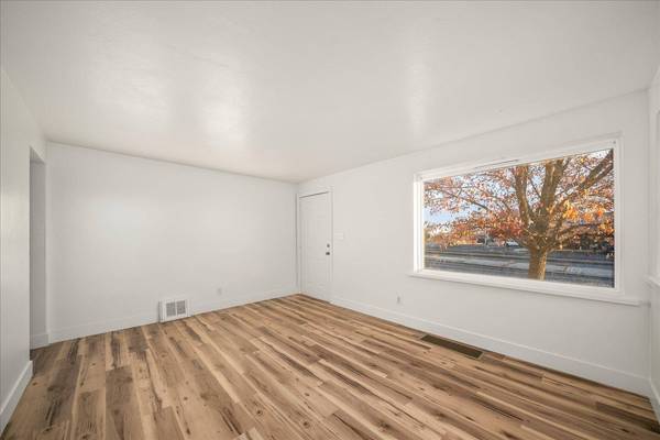 2504 W Wellesley Ave, Spokane, WA 99205