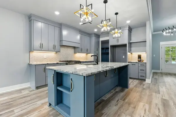 1004 Parkside Drive, Redfield, AR 72132