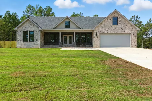 1008 Parkside Drive, Redfield, AR 72132