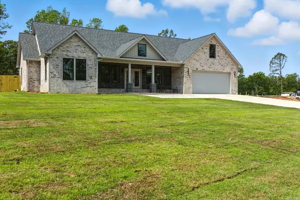 1008 Parkside Drive, Redfield, AR 72132