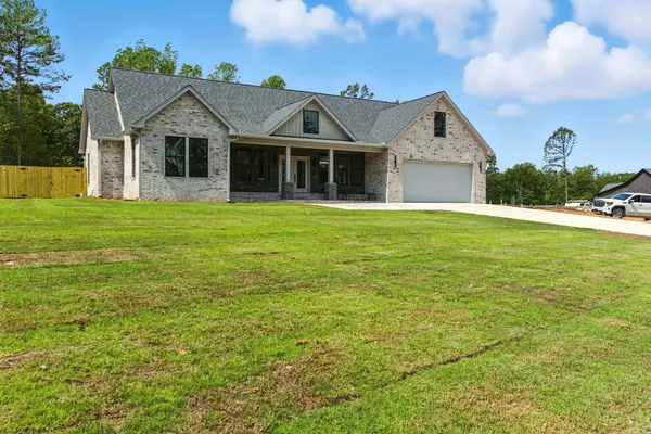 1008 Parkside Drive, Redfield, AR 72132