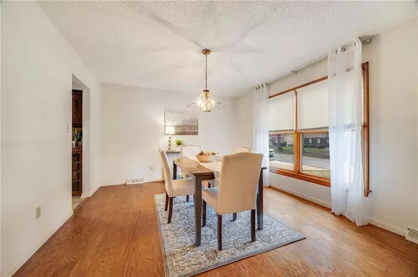 2016 NW 9th ST, Blue Springs, MO 64015