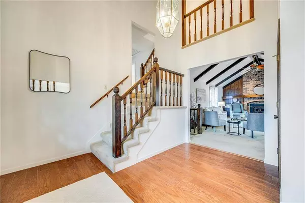 2016 NW 9th ST, Blue Springs, MO 64015