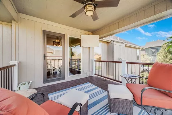 10015 N Wallace AVE, Kansas City, MO 64157