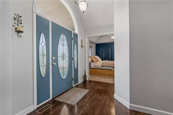 2614 Duncan ST, Harrisonville, MO 64701