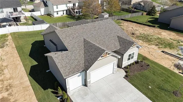 2348 NE Colonnade AVE, Blue Springs, MO 64029