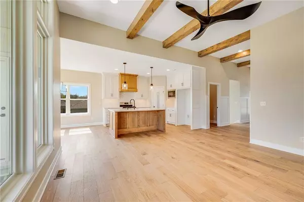 1202 Morgan DR, Pleasant Hill, MO 64080