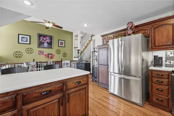 3021 S Argonne CT, Blue Springs, MO 64015