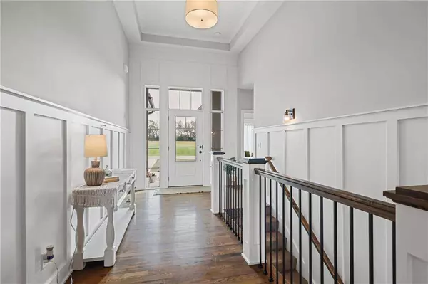 810 Eve Orchid DR, Greenwood, MO 64034