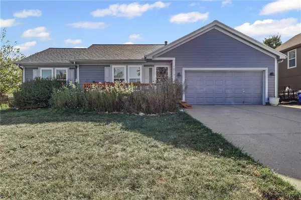 1017 Pumpkin Ridge ST, Gardner, KS 66030