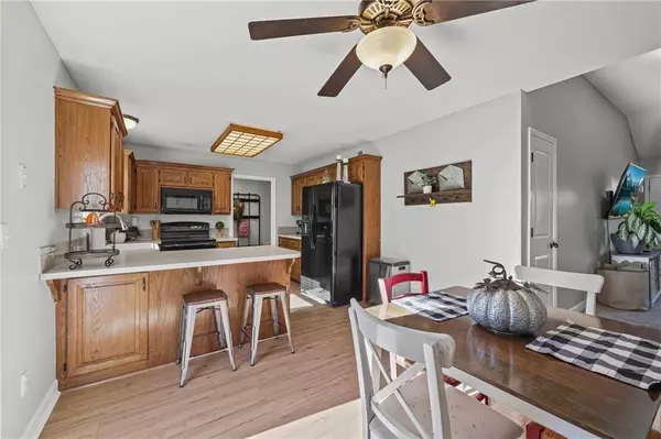 1017 Pumpkin Ridge ST, Gardner, KS 66030