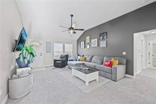 1017 Pumpkin Ridge ST, Gardner, KS 66030