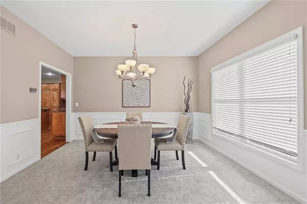 25608 E 31st TER #S, Blue Springs, MO 64015