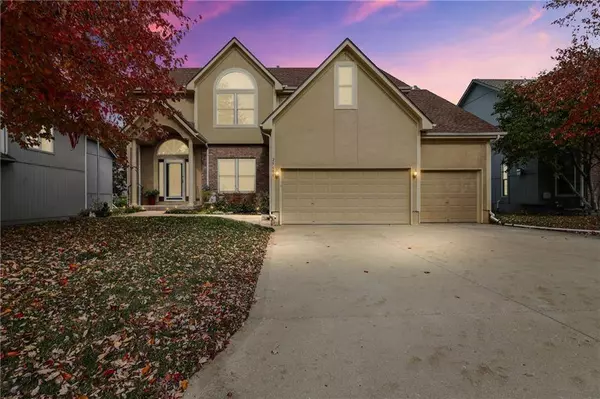 25608 E 31st TER #S, Blue Springs, MO 64015