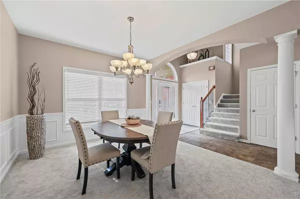 25608 E 31st TER #S, Blue Springs, MO 64015