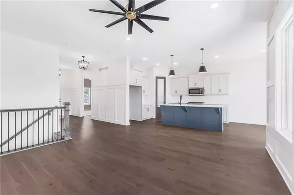 7920 SE Hoot Owl ST, Blue Springs, MO 64014