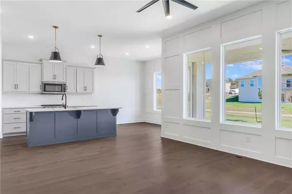 7920 SE Hoot Owl ST, Blue Springs, MO 64014