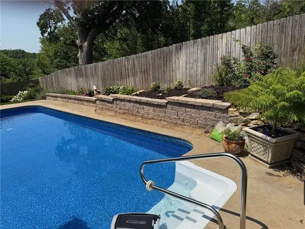 3312 S Prescott AVE, Blue Springs, MO 64015